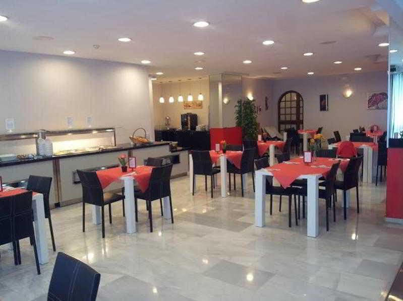 בנאלמדנה Flatotel International מראה חיצוני תמונה